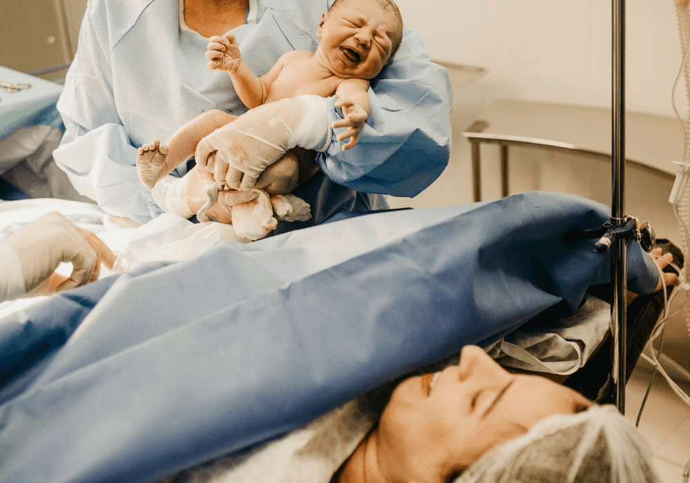 La césarienne : comprendre, préparer et vivre cette naissance autrement